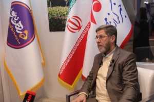 آوینی استفاده از سینما را از باب «اکل میته» مجاز می‌دانست