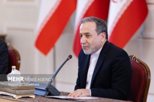 عراقچی: قراری برای تبدیل مذاکرات غیرمستقیم به مستقیم نگذاشتیم