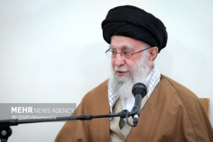 رهبر انقلاب: خط ائمه «خط ایستادگی و استقامت» است + فیلم