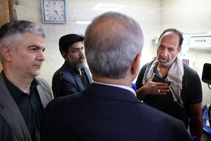 حضور رئیس جمهور در بیمارستان خاتم‌الانبیاء بندرعباس