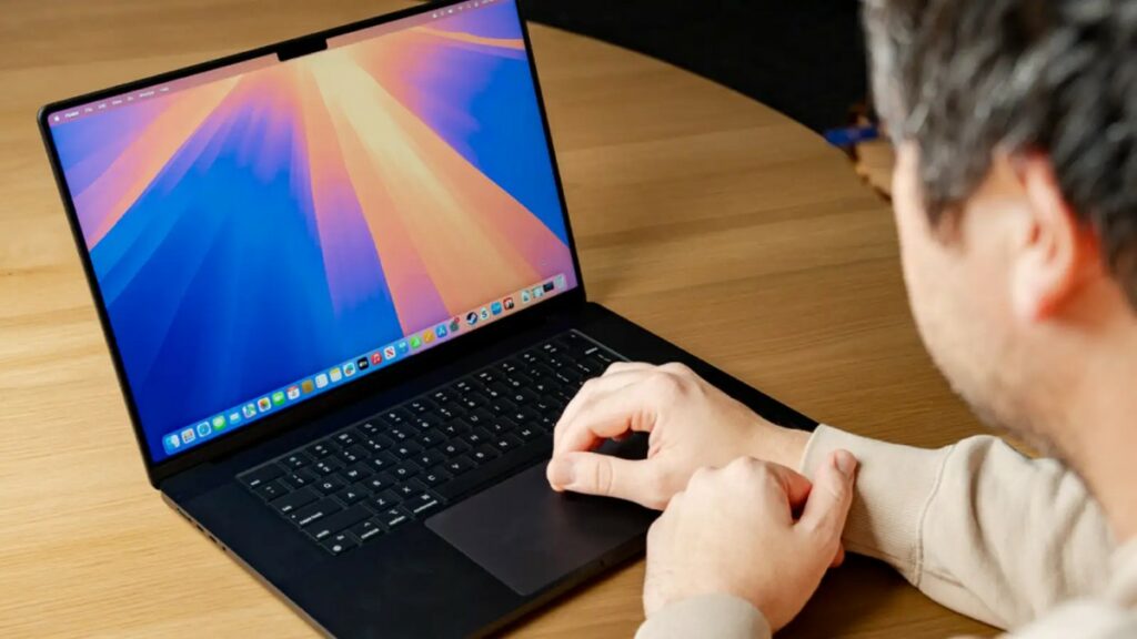 محدودیت ها و معایب مک بوک در ایران 