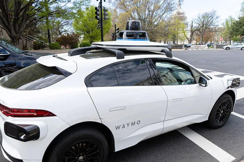 همکاری ویمو و تویوتا؛ فناوری خودران به خودروهای شخصی میآید