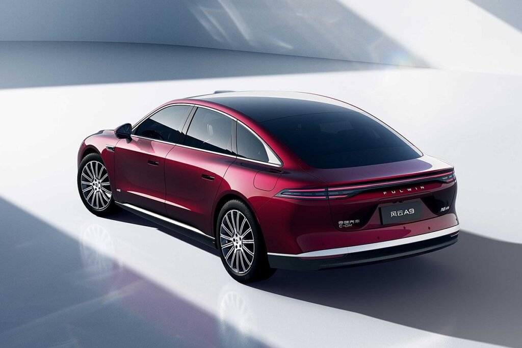 سدان هیبریدی چری آریزو ۹ با نام فالوین A9 معرفی شد