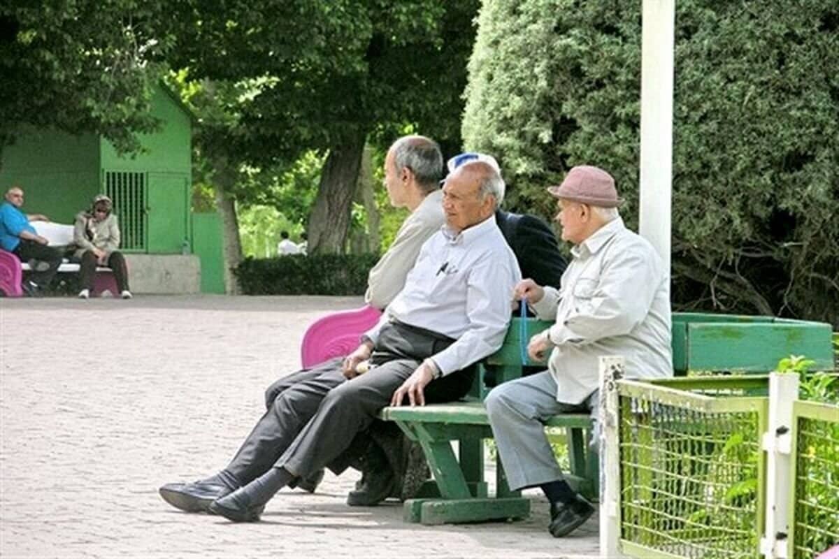 شوک به بازنشستگان؛ حساب این افراد مسدود شد! بازنشستگان