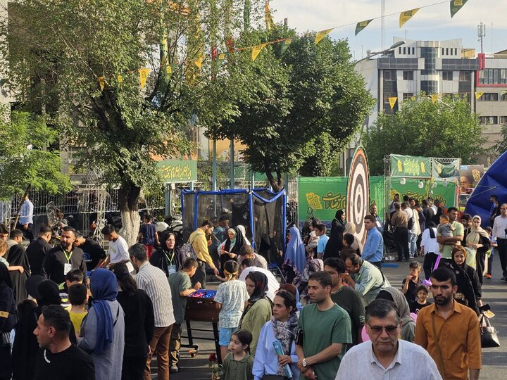 آغاز مراسم جشن بزرگ امام رضایی‌ها تهران؛ هزار غرفه در خدمت مردم هستند