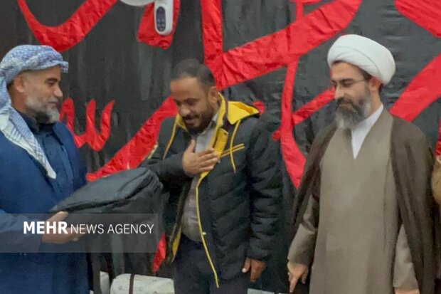 فداکاری در دل بحران؛ روحانی و مداح رامشیری نماد خدمت شدند فداکاری در دل بحران؛ روحانی و مداح رامشیری نماد خدمت شدند