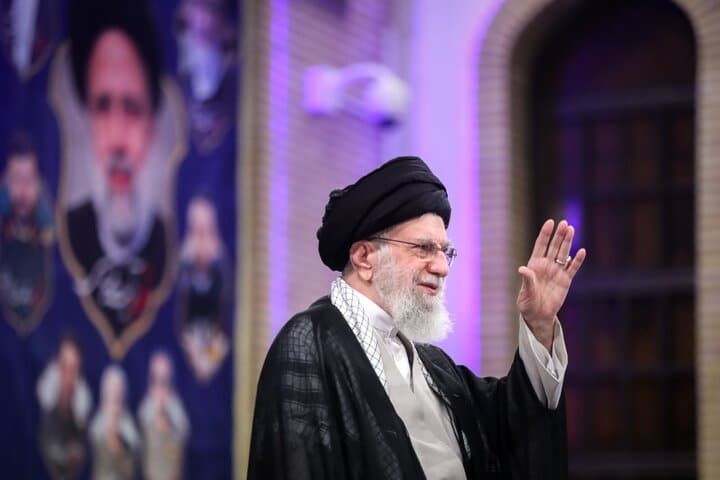 برگزاری مراسم بزرگداشت شهید رئیسی با حضور رهبر انقلاب برگزاری مراسم بزرگداشت شهید رئیسی با حضور رهبر انقلاب
