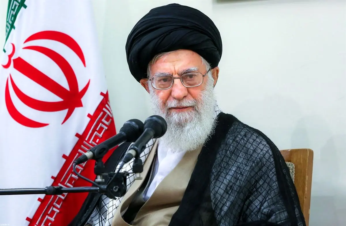 رهبر انقلاب در یک‌ونیم‌سالگی +عکس