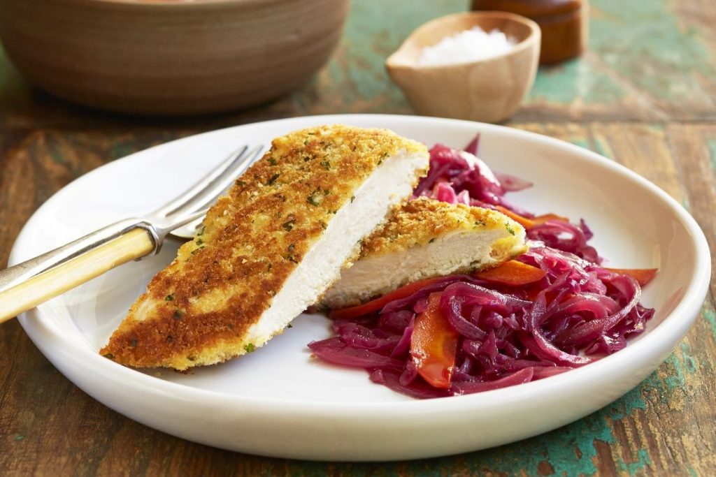 curtisy-parsley-crusted-chicken-schnitzel-with-sweet-and-sour-cabbage-90568-1-1024x683 نحوه پختن مرغ