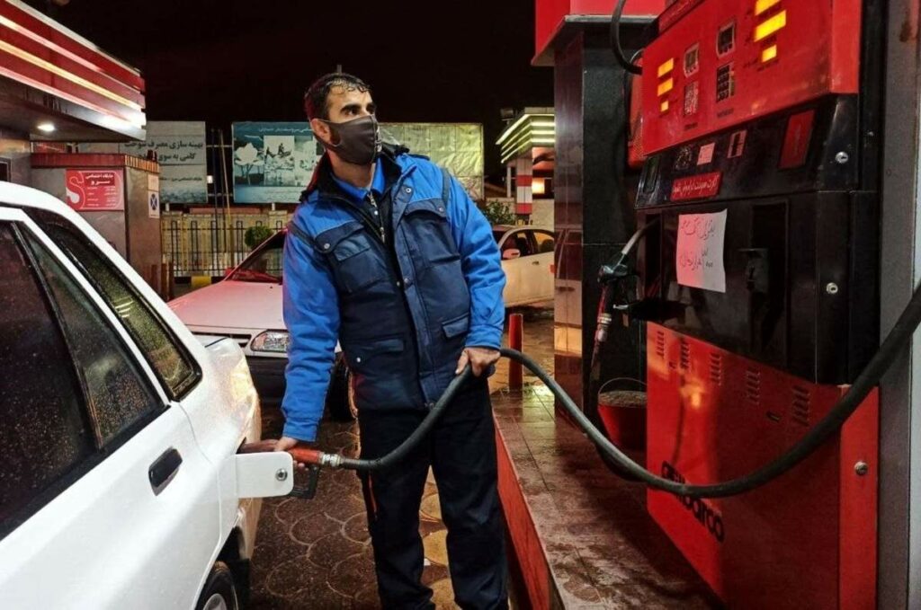بنزین۹ 1024x679 1