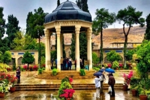 ساده ترین غزل حافظ برای کودکان کدام است؟