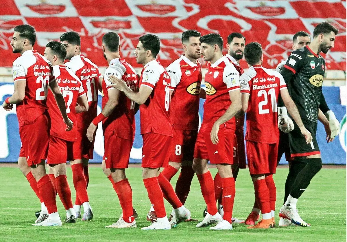 گزینه پرسپولیس برای خط میانی کیست؟ 