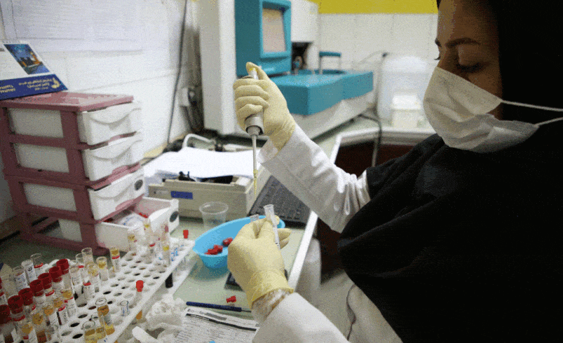 ضرورت پرداخت مطالبات و پوشش بیمه‌ای خدمات آزمایشگاهی