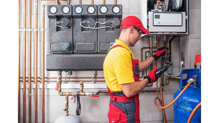 سرویس دوره‌ای و سالانه پکیج