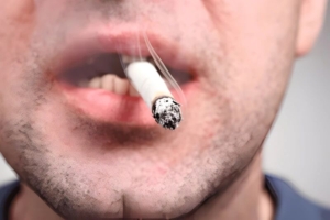 ویپ یا سیگار؛ فرقی نمی‌کند نیکوتین برای سلامت قلب مضر است