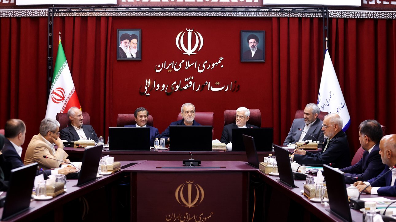 صداوسیما دوباره صدای پزشکیان را درآورد؛ سیاه‌نمایی می‌کنند!