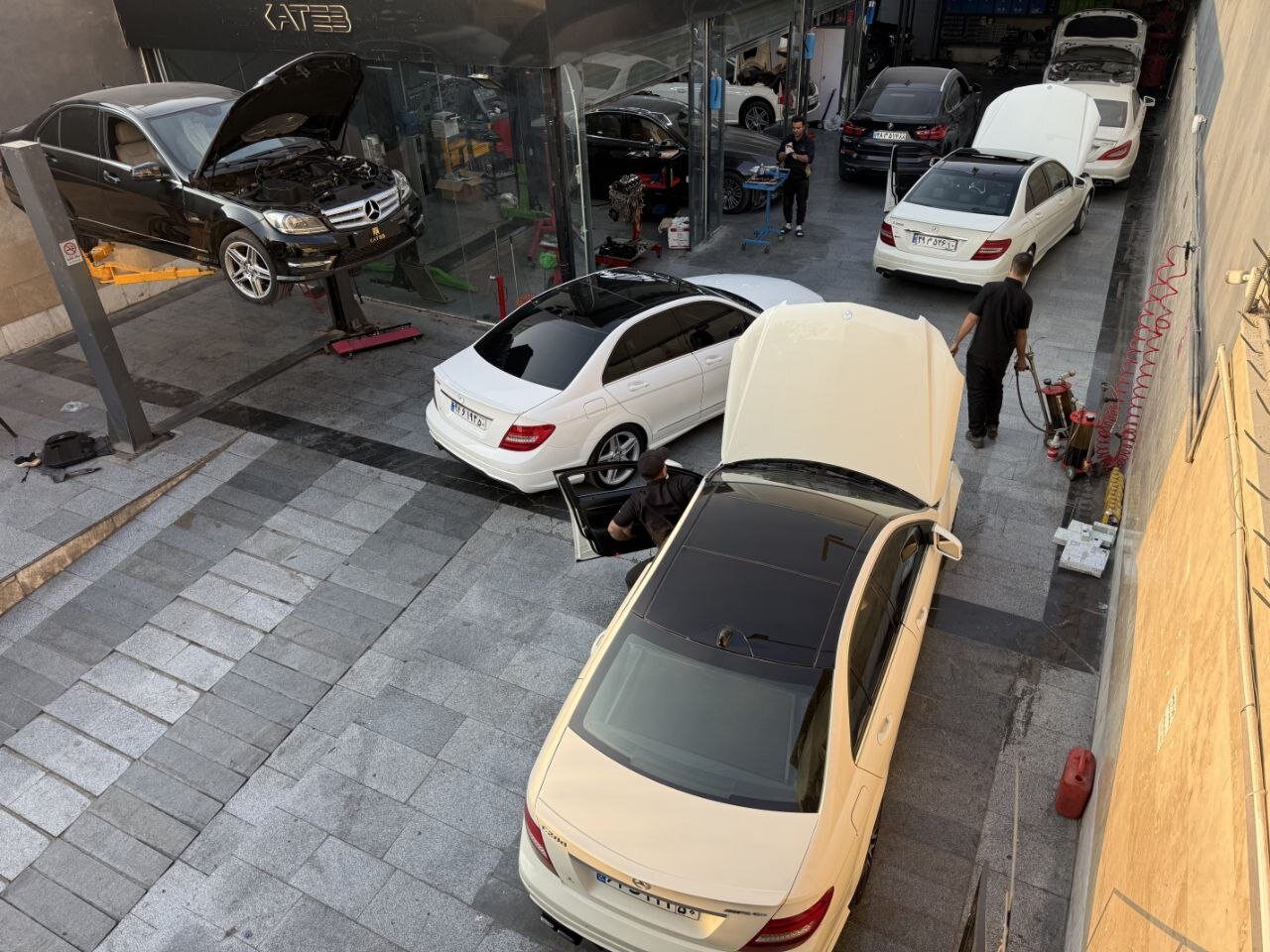 تعمیرگاه بنز